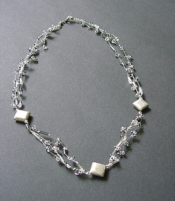 Perlenkette Rainbowstone.de